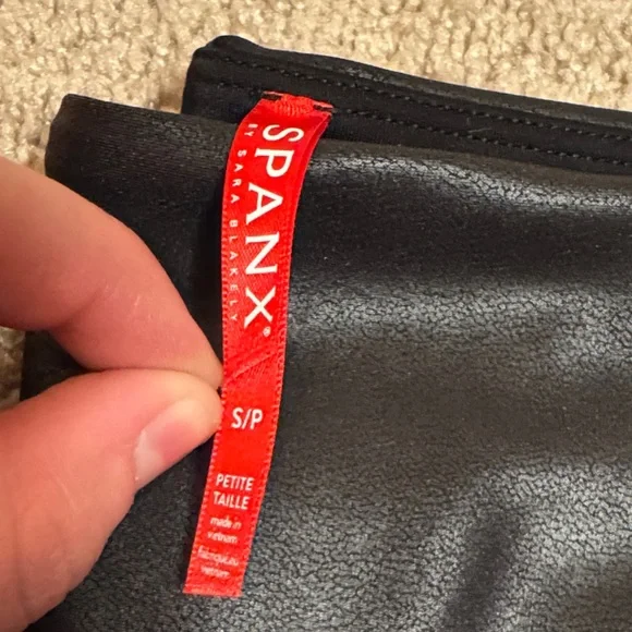 SPANX faux leather Leggings - Picture 6 of 7